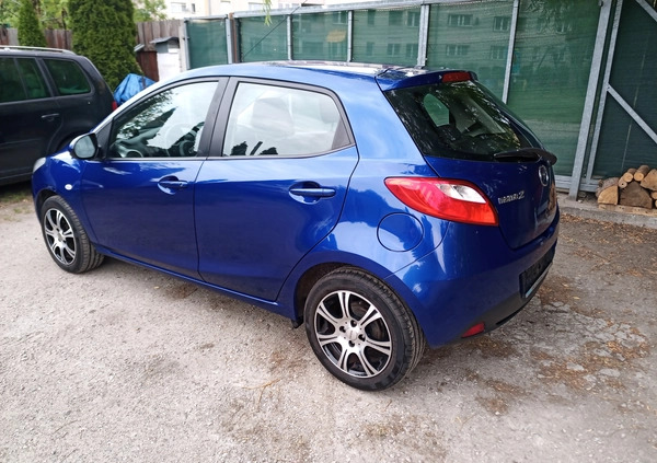 Mazda 2 cena 14500 przebieg: 117000, rok produkcji 2008 z Bielawa małe 106